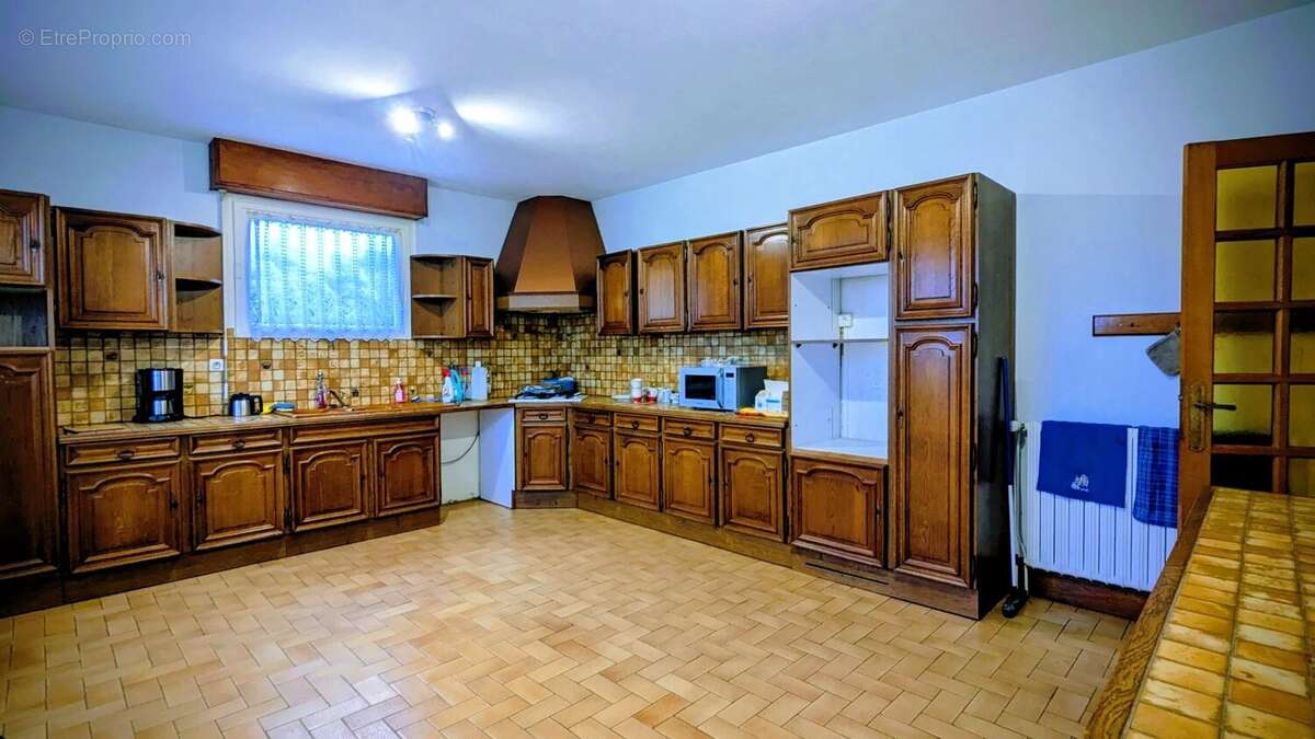 Maison à PLONEVEZ-PORZAY