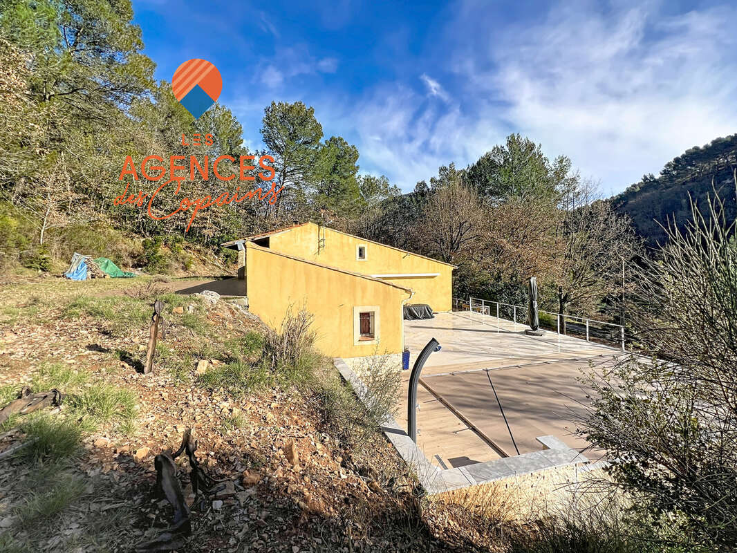 Maison à EVENOS