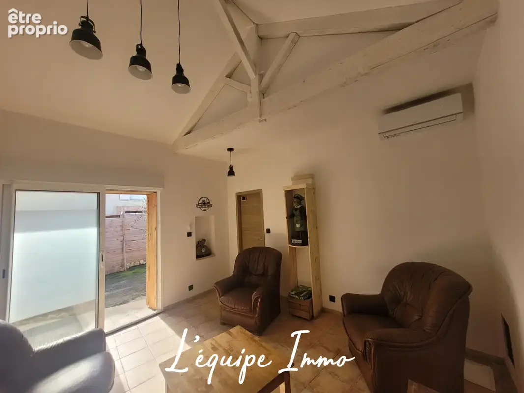 Maison de maître rénovée au cœur de Saramon comprenant  6 chambres avec jardin - photo 10