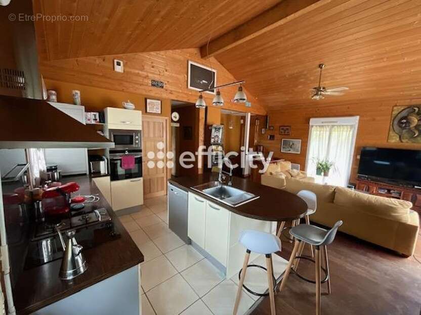 Maison à PORT-DE-LANNE