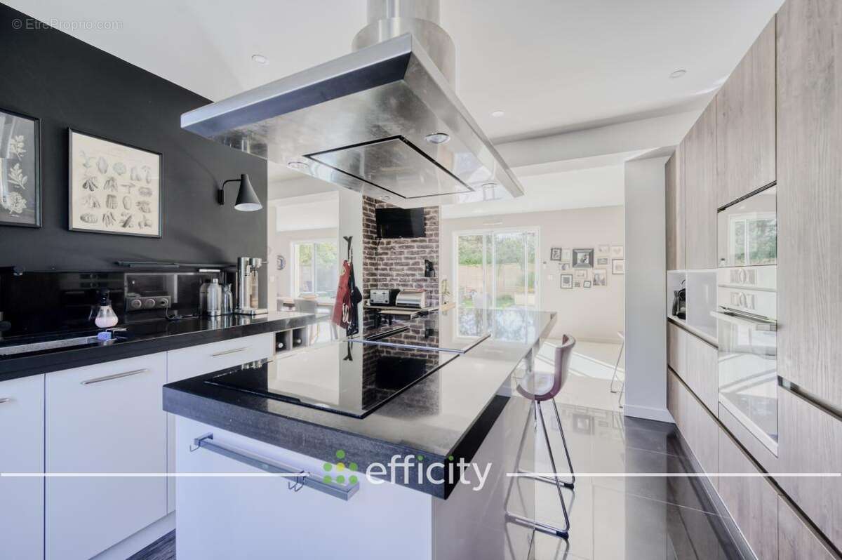 Maison à SOISY-SOUS-MONTMORENCY