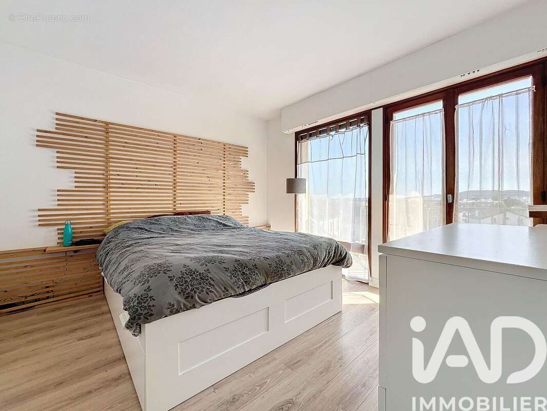 Photo 7 - Appartement à LE PLESSIS-BOUCHARD