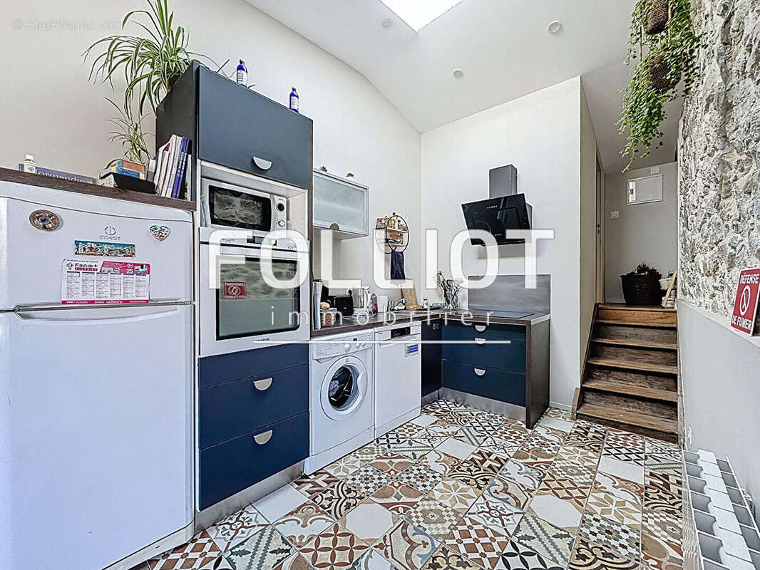 Maison à DONVILLE-LES-BAINS