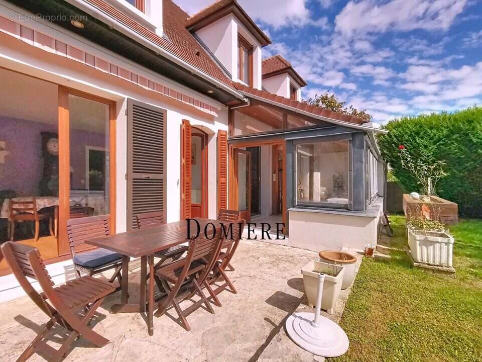 Maison à VAUCRESSON