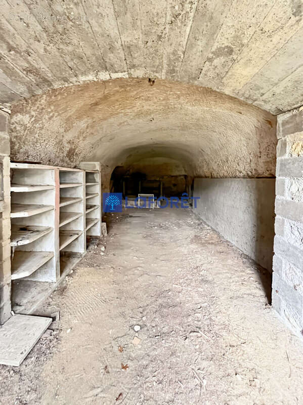Maison à VILLAINES-LES-ROCHERS
