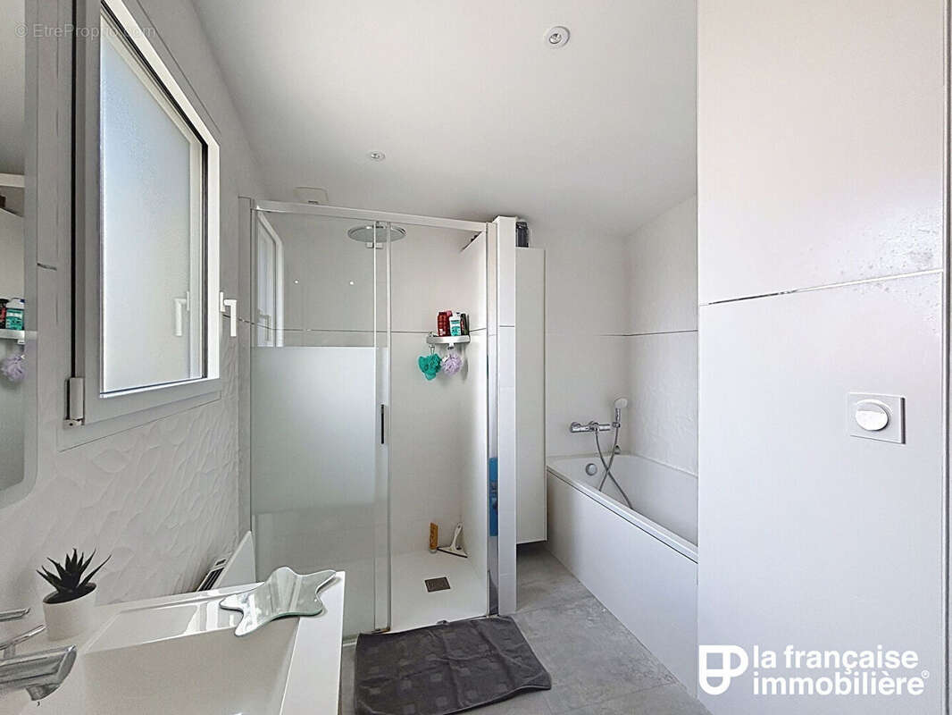 Maison à THORIGNE-FOUILLARD