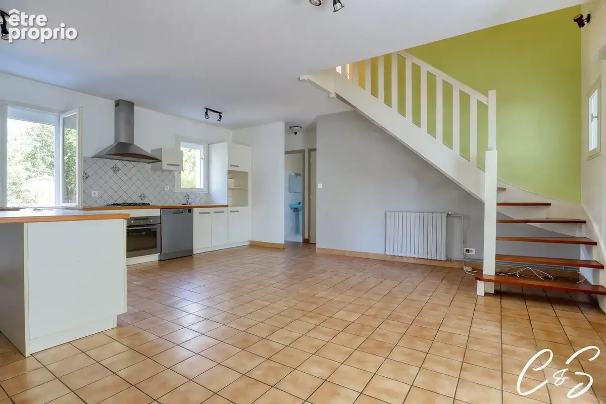 Maison 4 pièces 92 m² à vendre à Ergue-Gaberic (29500) - photo 4