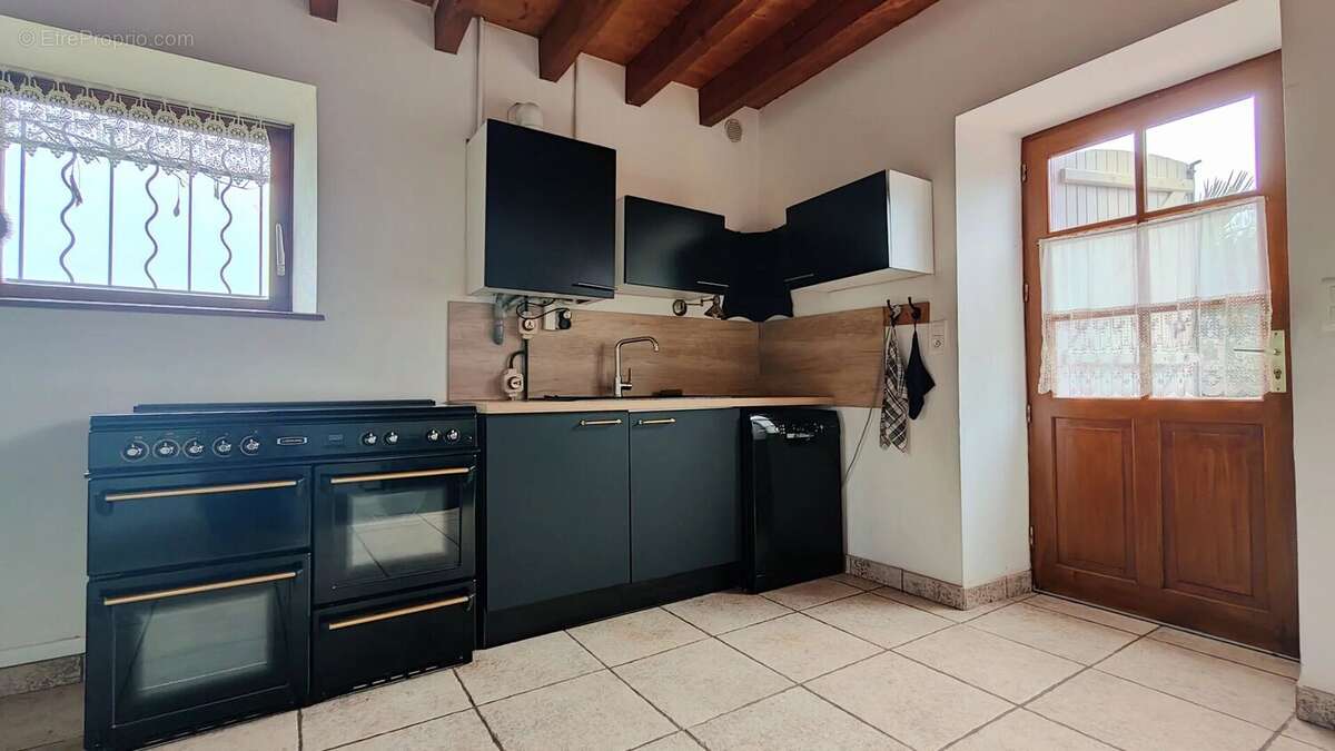 Maison à FLEURIEL