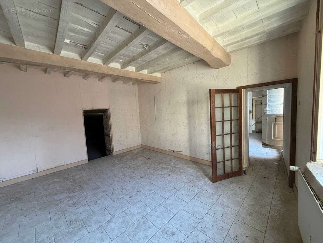 Maison à CHATEAUVILLAIN