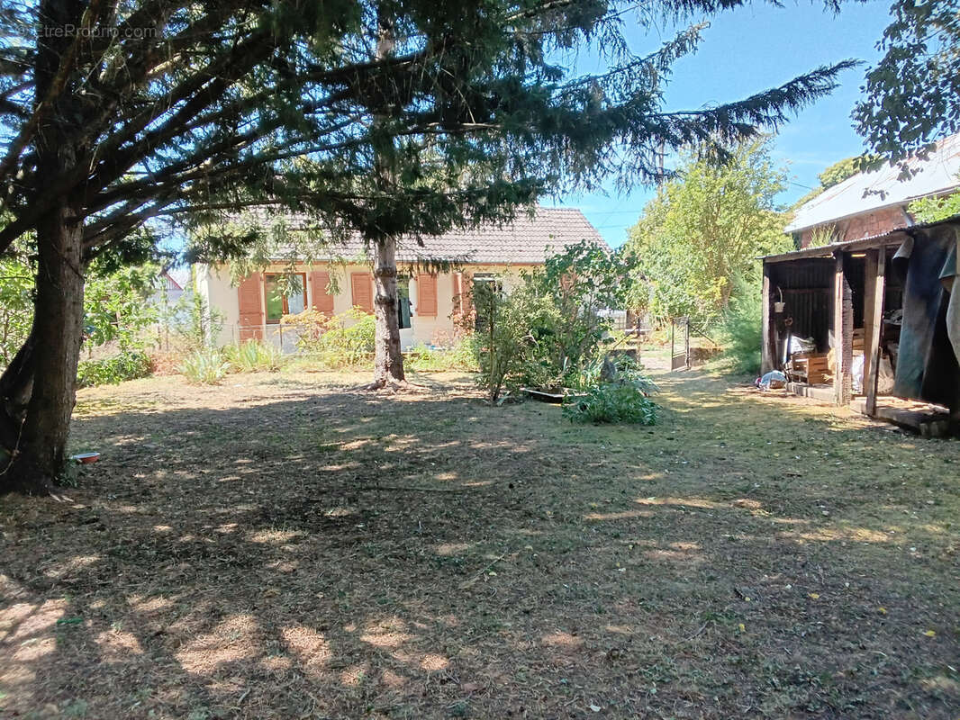 Maison à NERONDES