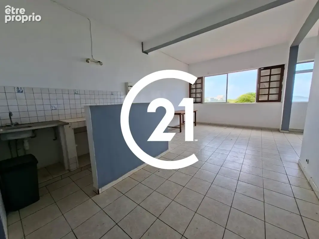 Appartement 428 m² à Le Robert  - photo 9