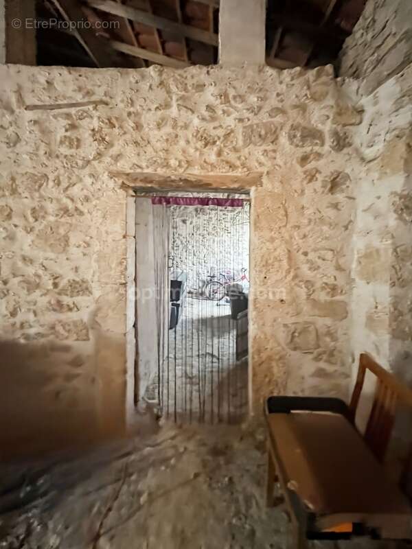 Maison à VALENCE-SUR-BAISE