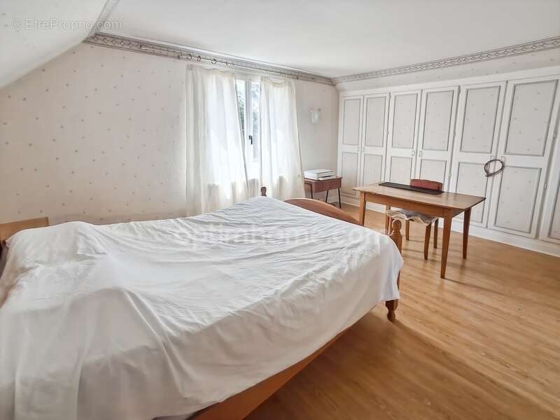 Maison familiale composée de 5 chambres dans un cadre privilégie - photo 8