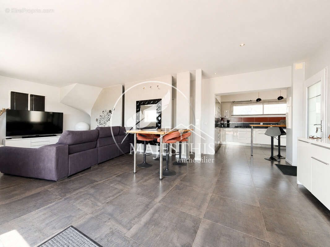 Maison à PIERREFEU-DU-VAR