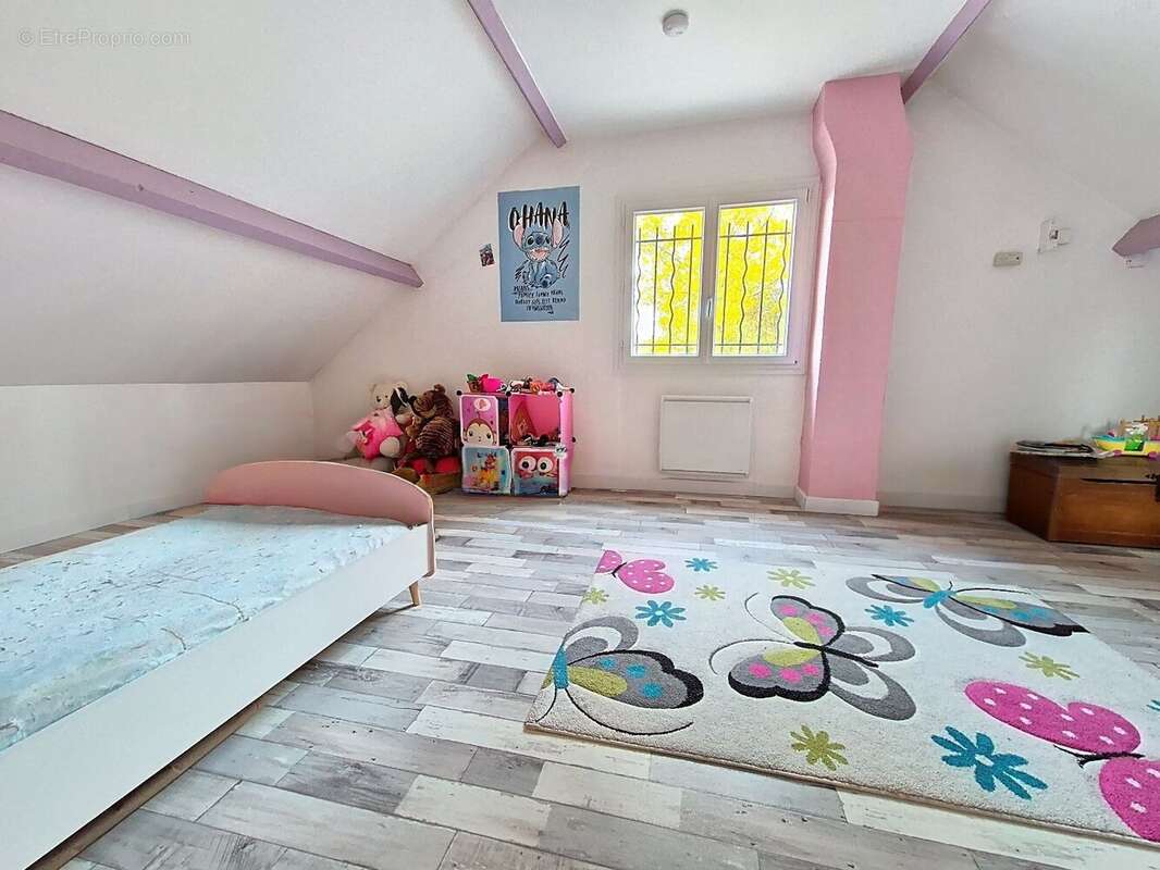 Maison à NOGENT-SUR-VERNISSON