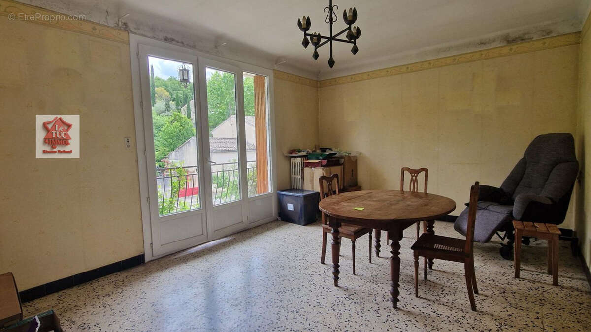 Maison à BOLLENE