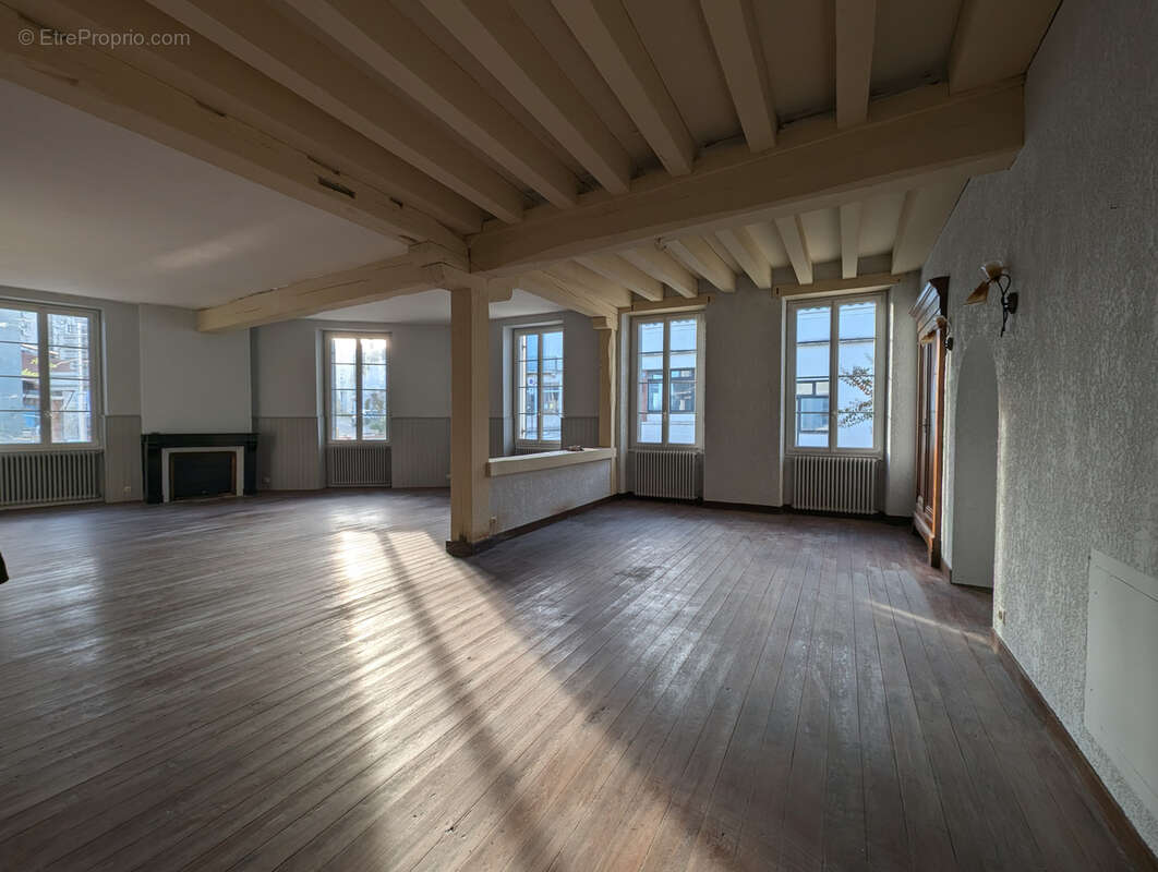 Maison de village atypique avec beaucoup de charme - photo 7
