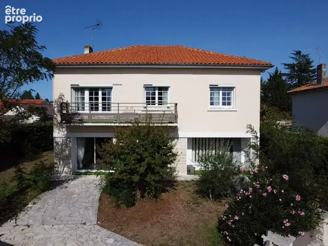 Maison 133 m² à Saint-Yrieix-Sur-Charente  - photo 18