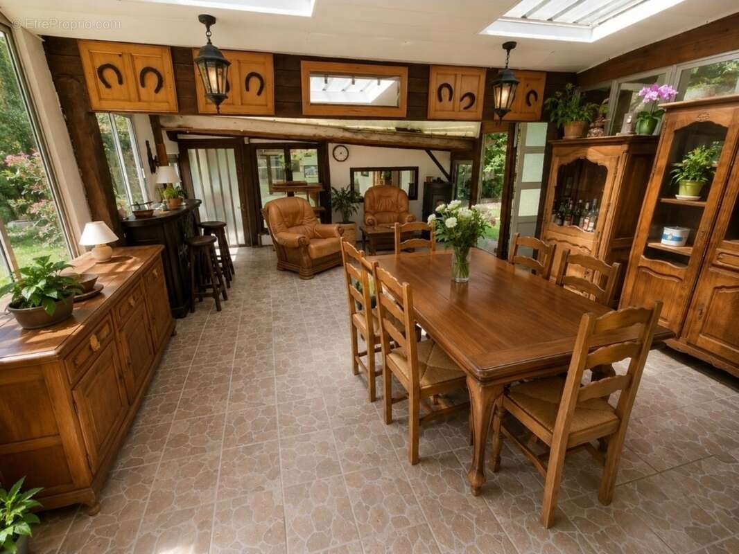 MAISON T5 à vendre 5 pièces banlieue EPINAL (88) avec PISCINE, GARAGE, mare sur 2600 m2 TERRAIN - photo 3