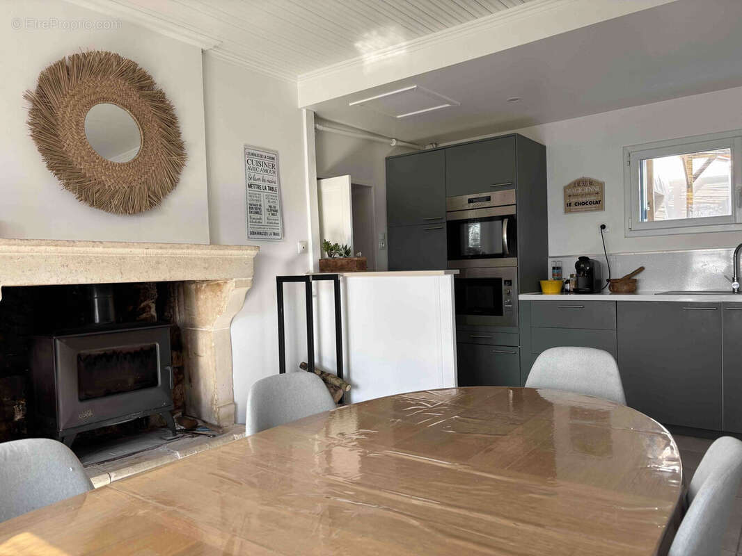 Maison à CHAILLE-LES-MARAIS