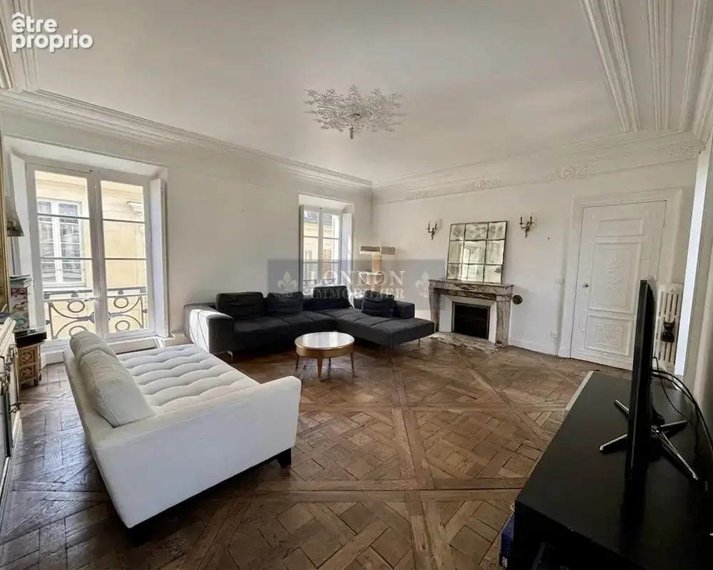 Appartement à VERSAILLES