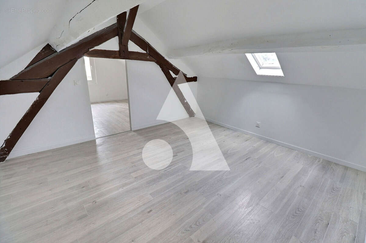 Maison à AUVERS-SUR-OISE