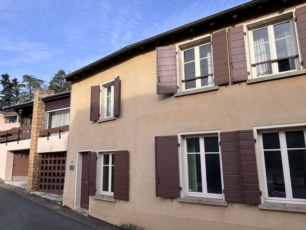 Maison à SAINT-CYR-AU-MONT-D'OR