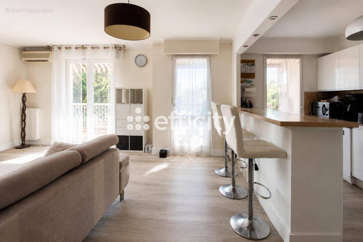 Appartement à MARSEILLE-11E