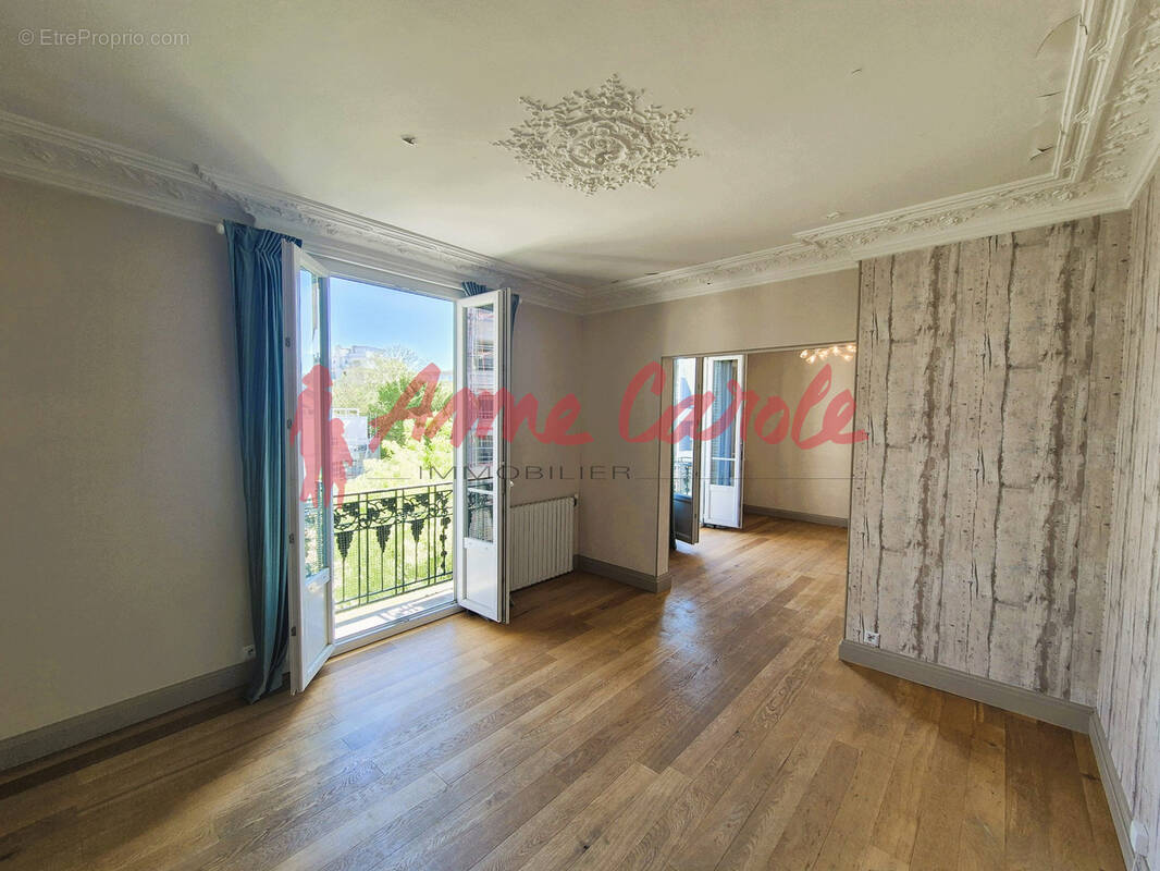 Appartement à NOGENT-SUR-MARNE