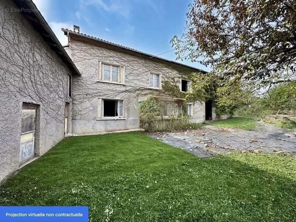 Maison à MONLEON-MAGNOAC