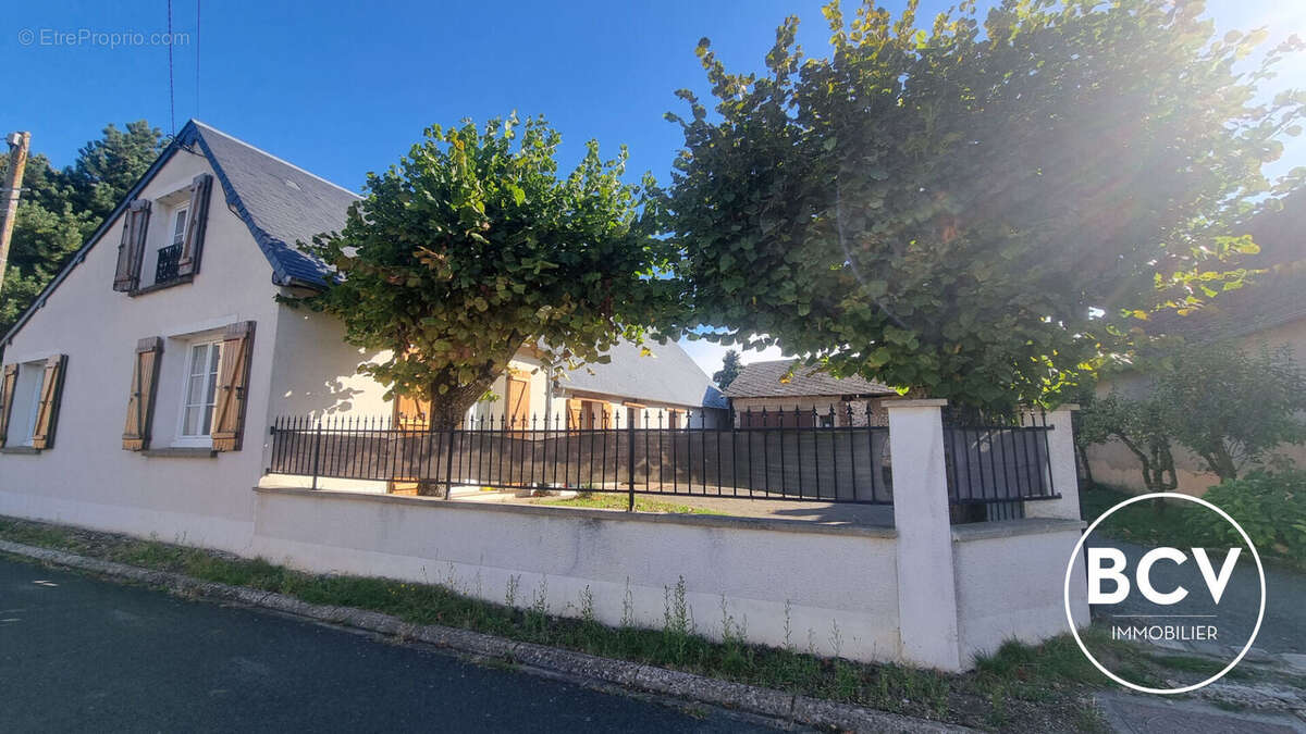 Maison à BAILLEAU-L&#039;EVEQUE