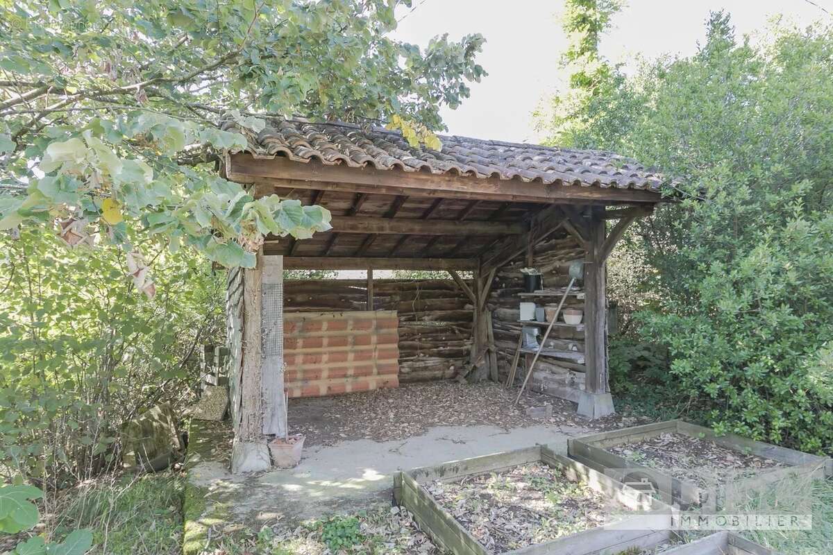 Maison à PUYLAROQUE