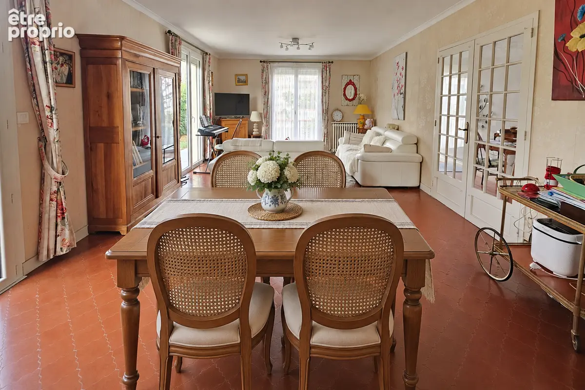 Maison de plain pied - SAINTES - photo 3