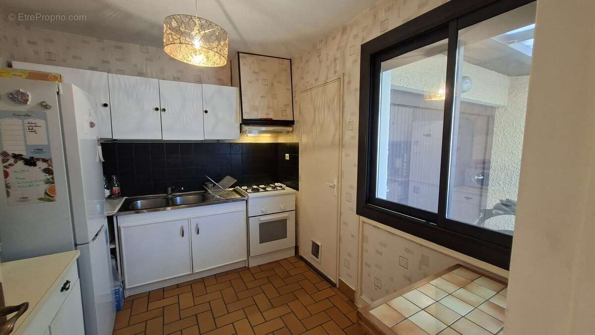 Maison 81 m² à Ambares-Et-Lagrave  - photo 12