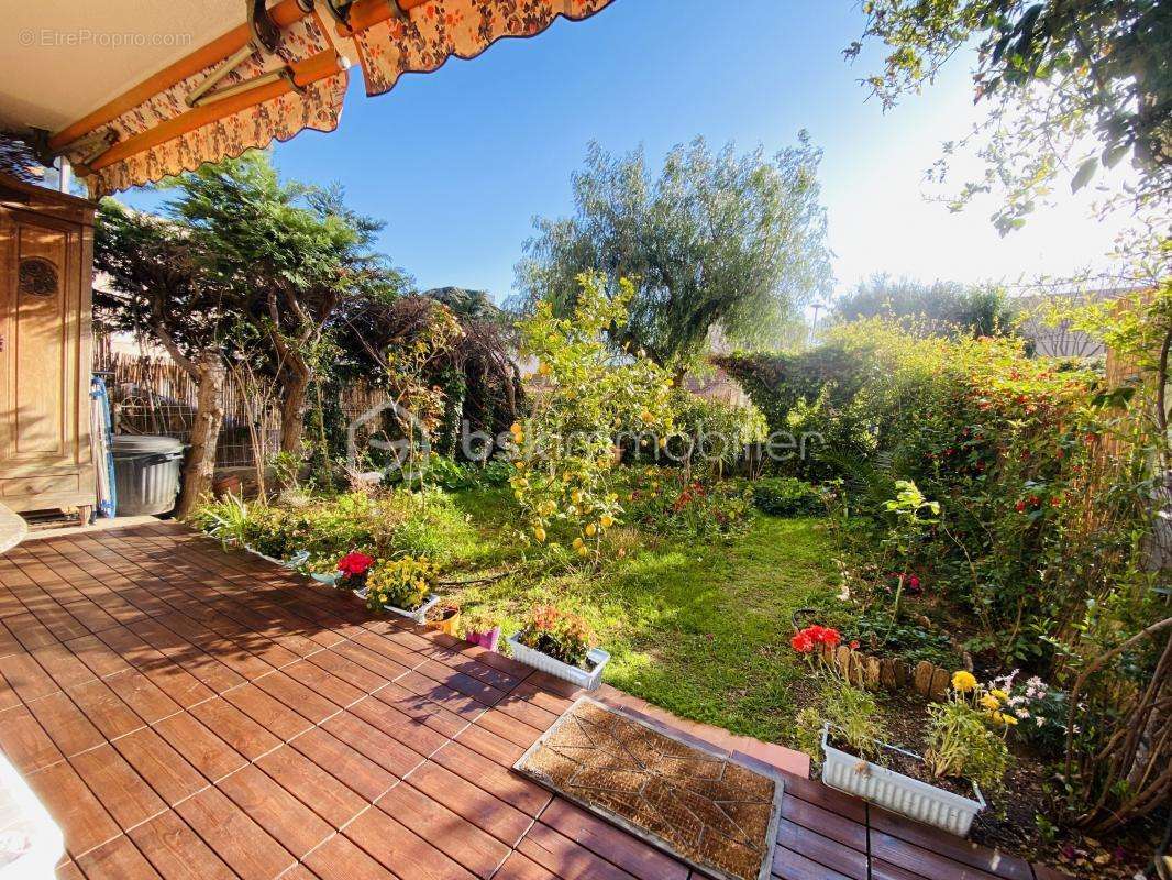 Appartement à SANARY-SUR-MER