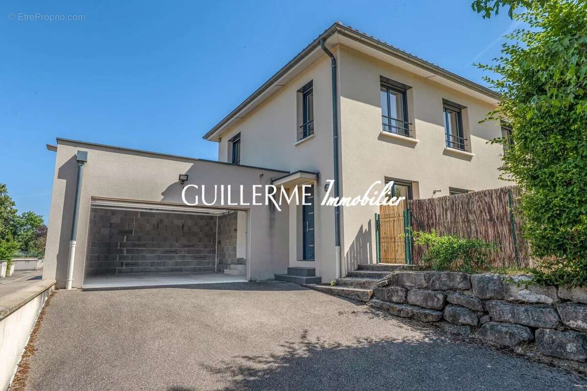 Maison à DARDILLY
