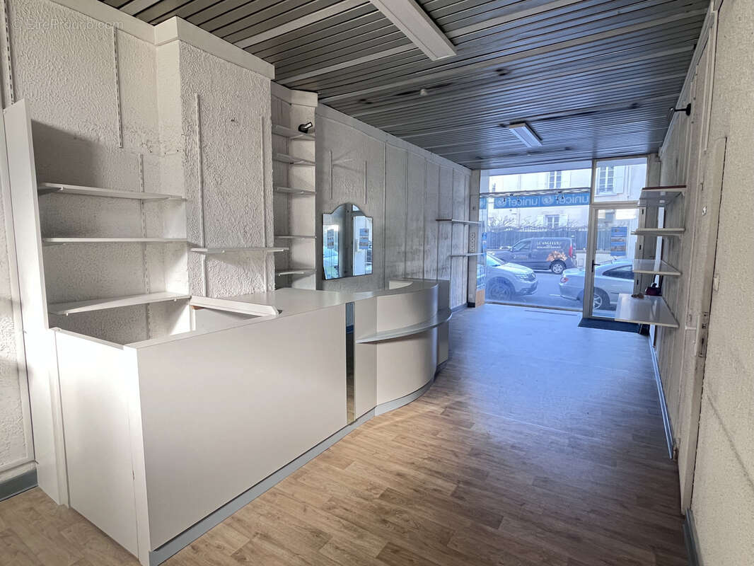 Commerce à LA ROCHE-SUR-YON