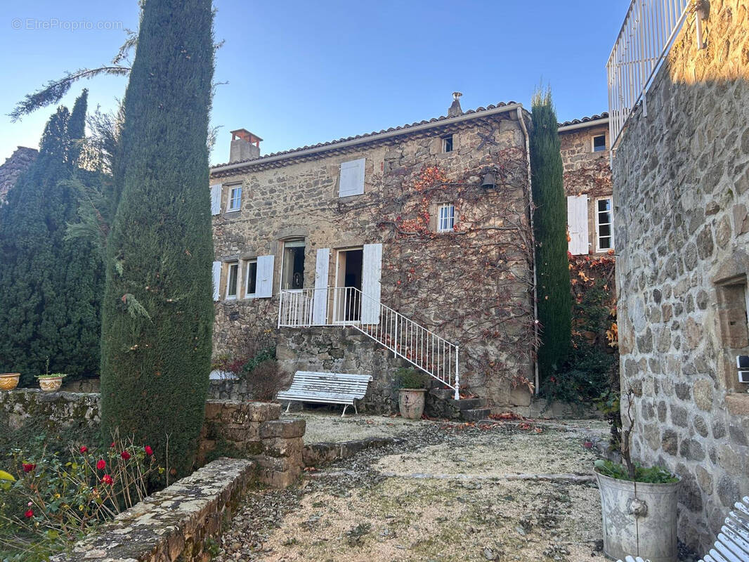 Maison à PEAUGRES