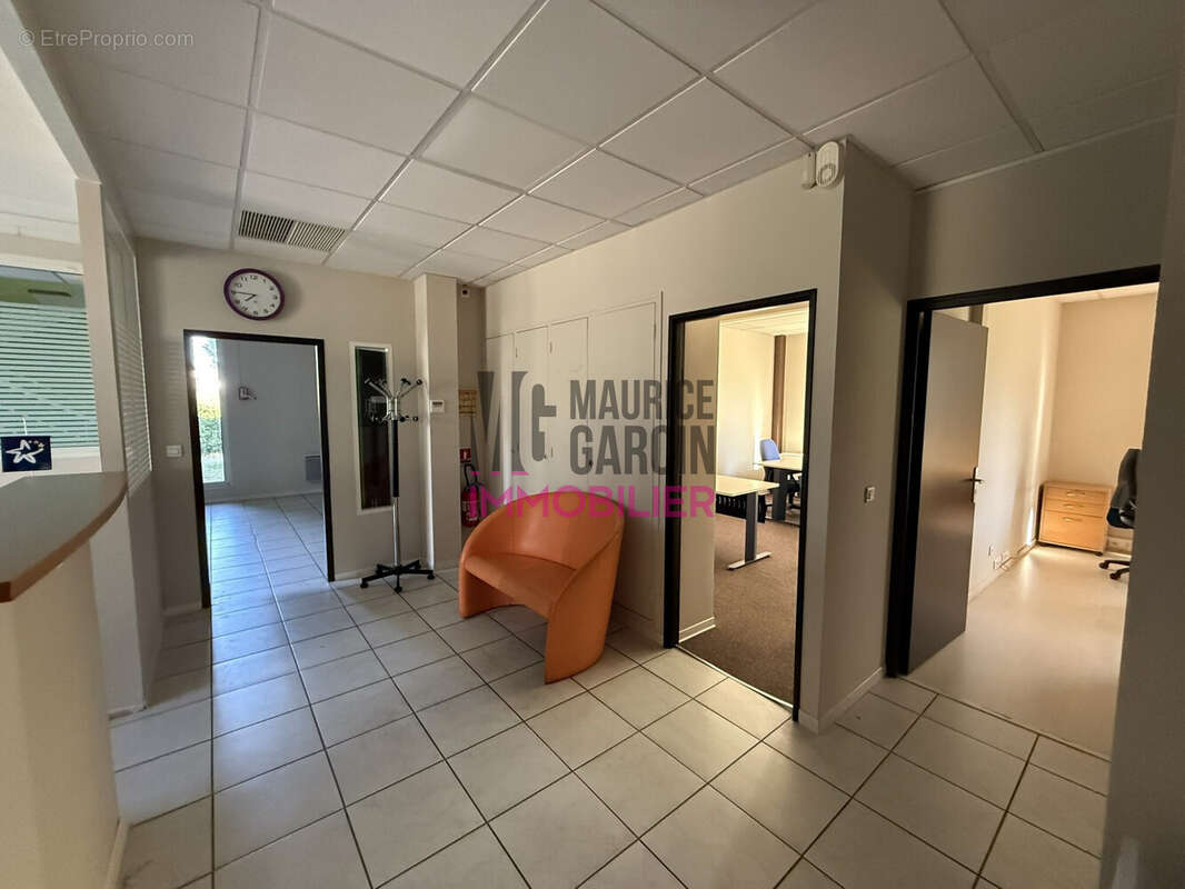 Commerce 220 m² à Avignon  - photo 3
