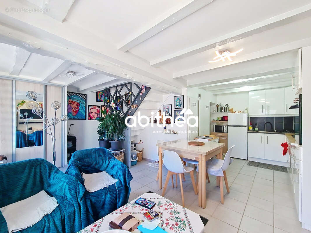 Maison à CHENAC-SAINT-SEURIN-D'UZET