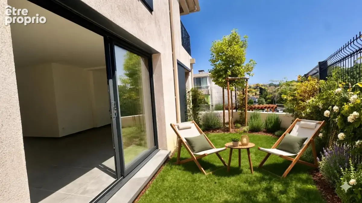 Appartement à SIX-FOURS-LES-PLAGES