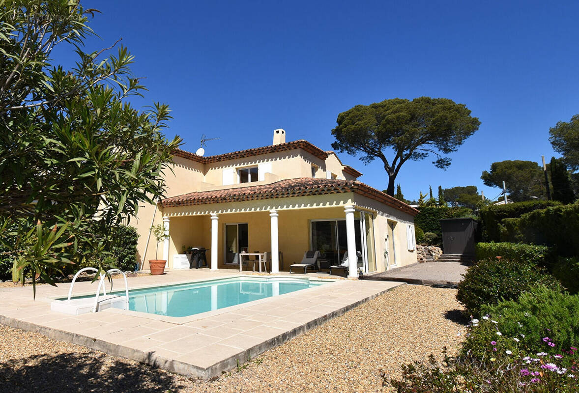 Maison à SAINT-RAPHAEL