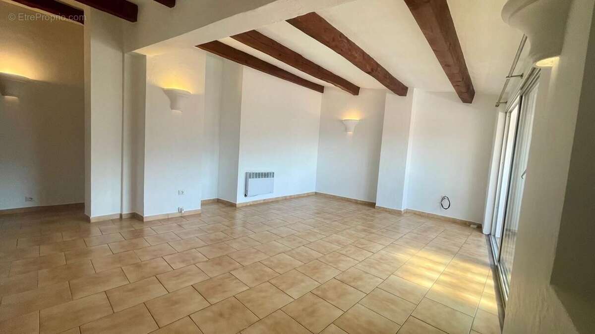 Appartement 75 m² à Le Cannet  - photo 4