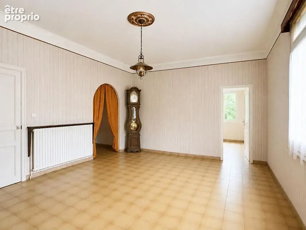 Maison à BEZ-ET-ESPARON