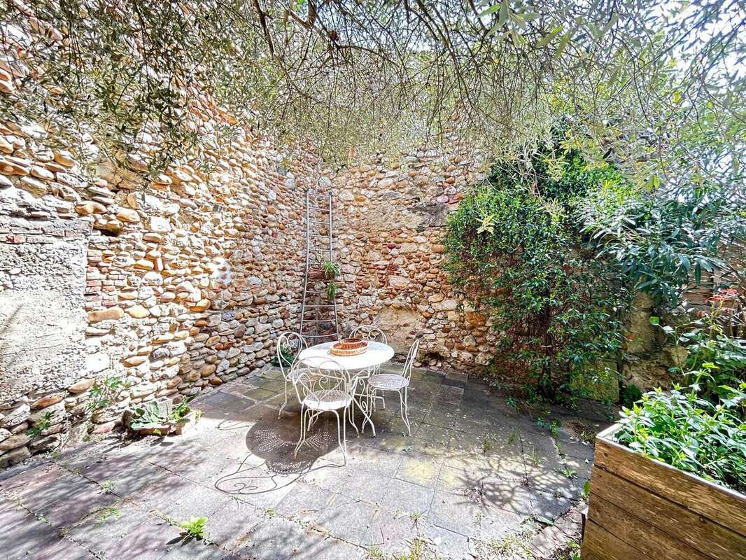 Photo 2 - Maison à MALATAVERNE