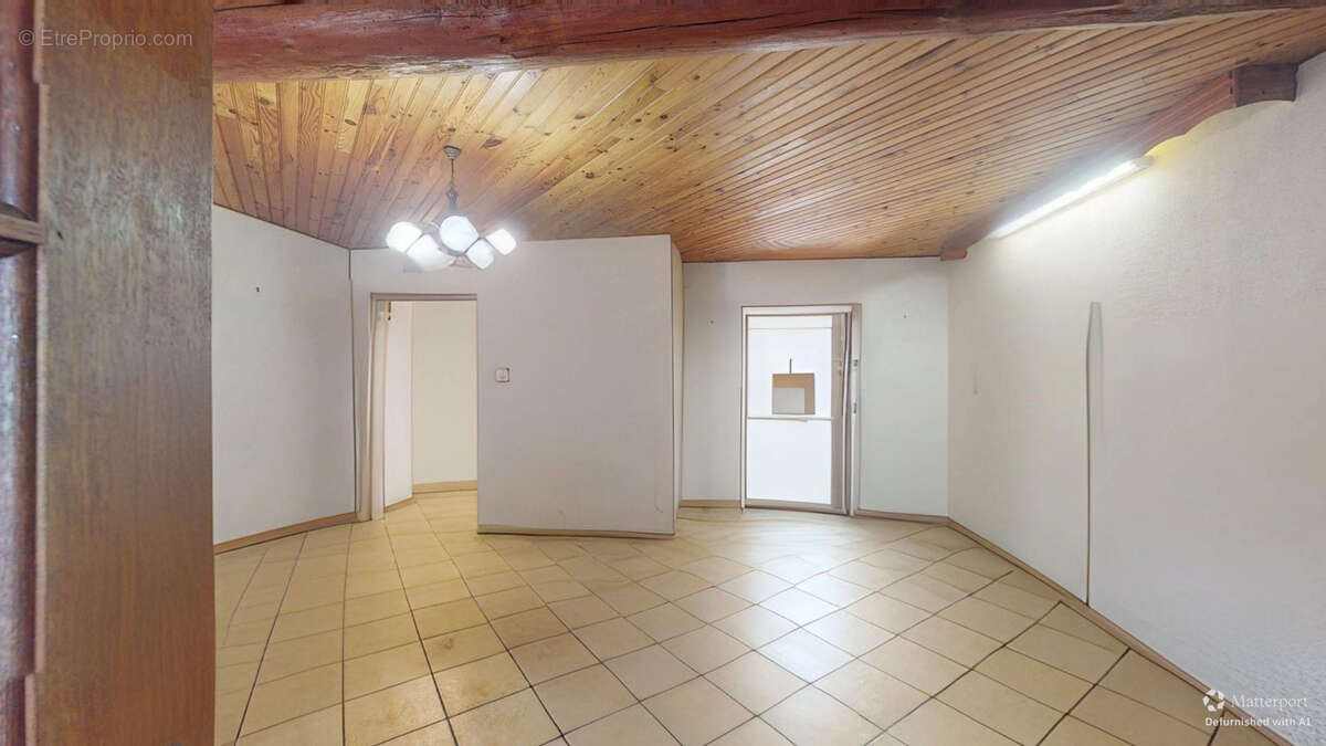 Maison à MARGERIE-CHANTAGRET