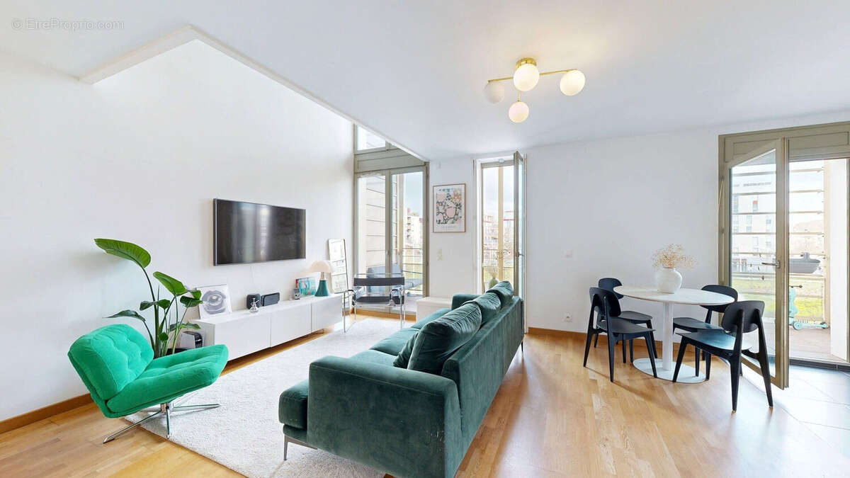 Appartement à NANTERRE