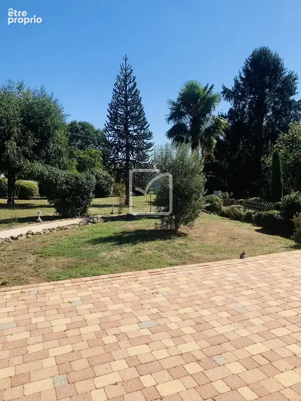 Donzenac   maison rénovée avec piscine, terrain de 2 000 m2 et garage de 70 m2 - photo 4
