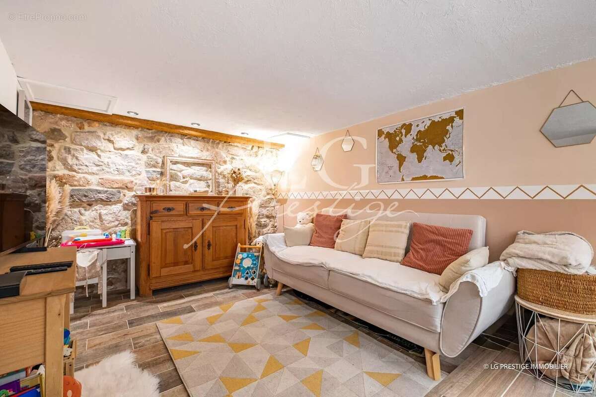 Appartement à SEILLANS