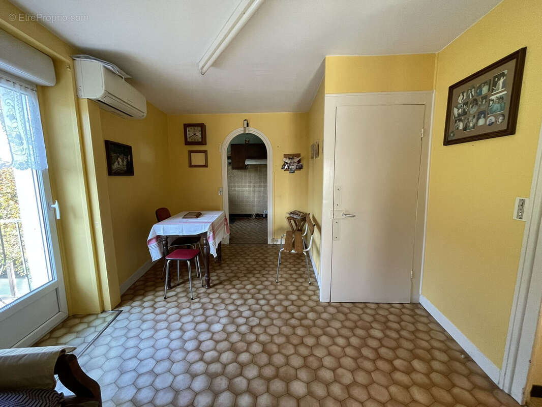 Photo 4 - Maison à COURS-LA-VILLE